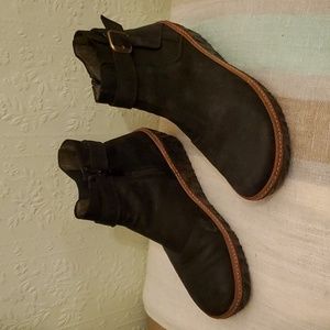 El Naturalista boots 37